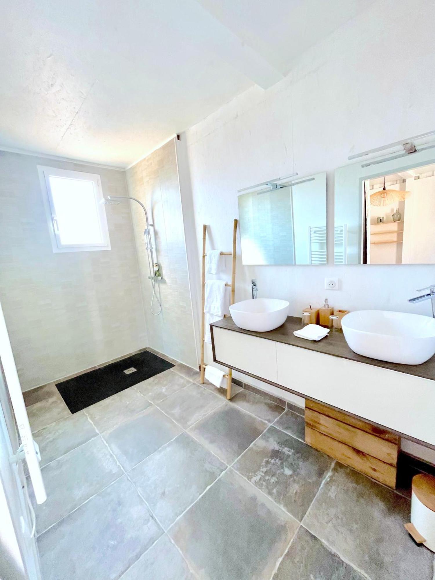 Nuiki Lodges - Chambres D'Hotes Montségur-sur-Lauzon Esterno foto